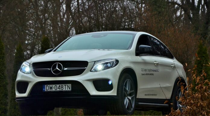 BIAŁY RUMAK NA DWUDZIESTKACHJEDYNKACH czyli LUXURY LIFE STYLE. Mercedes GLE Coupe. Freshfuel.pl