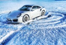 Łapię chwile ulotne jak ulotka*